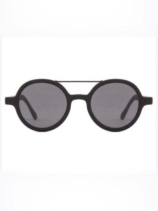 Komono Accessories - KOMONO Vivien Glossy Black Sunglasses NEW round